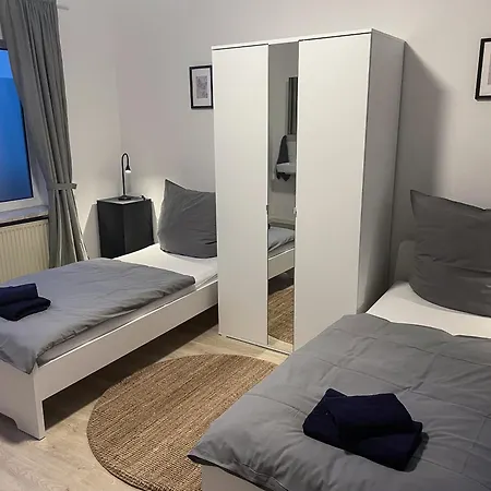 Bookandstay24 Die-burg Mit 4 Schlafzimmern, Kueche Und Balkon Bei Darmstadt, Frankfurt * Dieburg