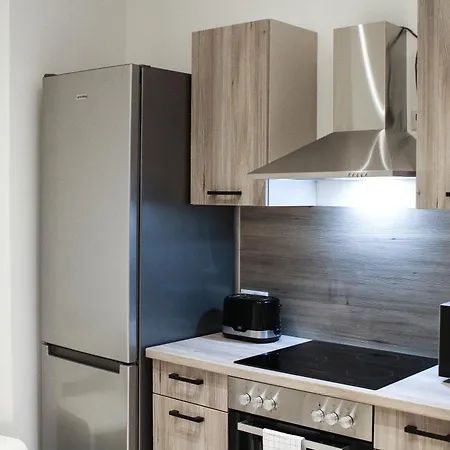 Bookandstay24 Die-burg Mit 4 Schlafzimmern, Kueche Und Balkon Bei Darmstadt, Frankfurt Dieburg