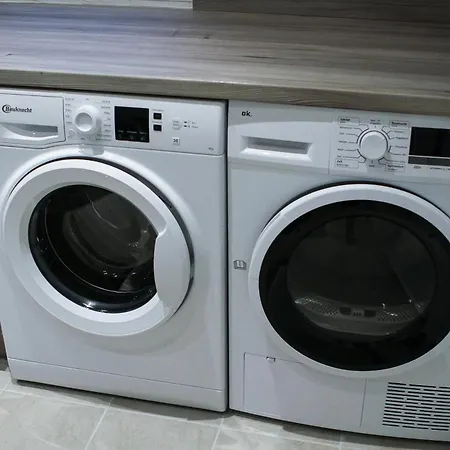 Bookandstay24 Die-burg 4 Zimmerwohnung Mit Kueche Und Balkon Bei Darmstadt, Frankfurt, Rheinmain Gebiet